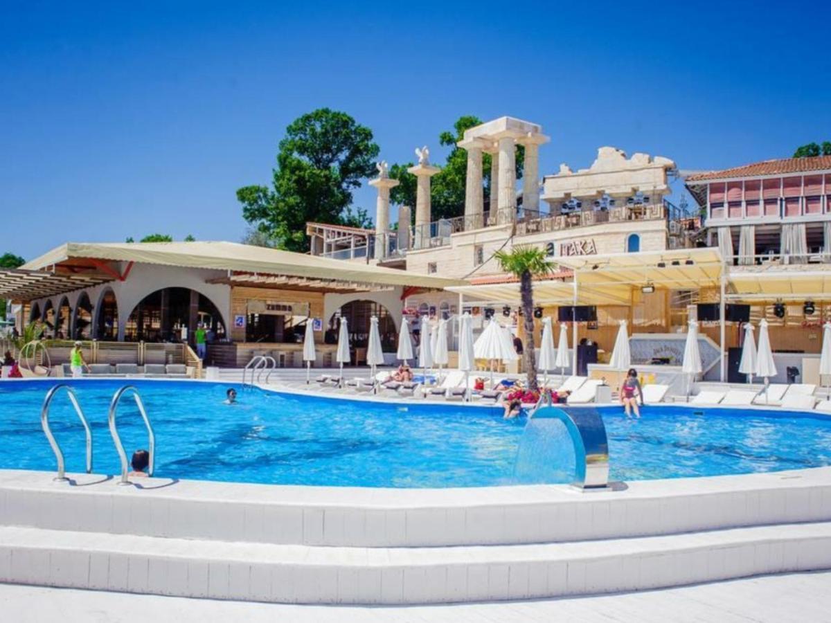 Arcadia Vip-apartments In Golfstream * Odesa