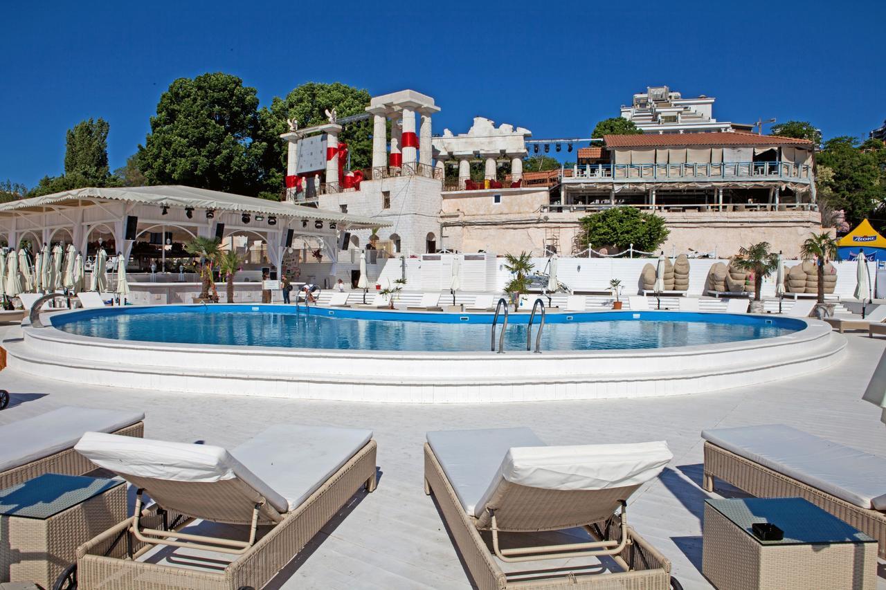 Arcadia Vip-apartments In Golfstream *